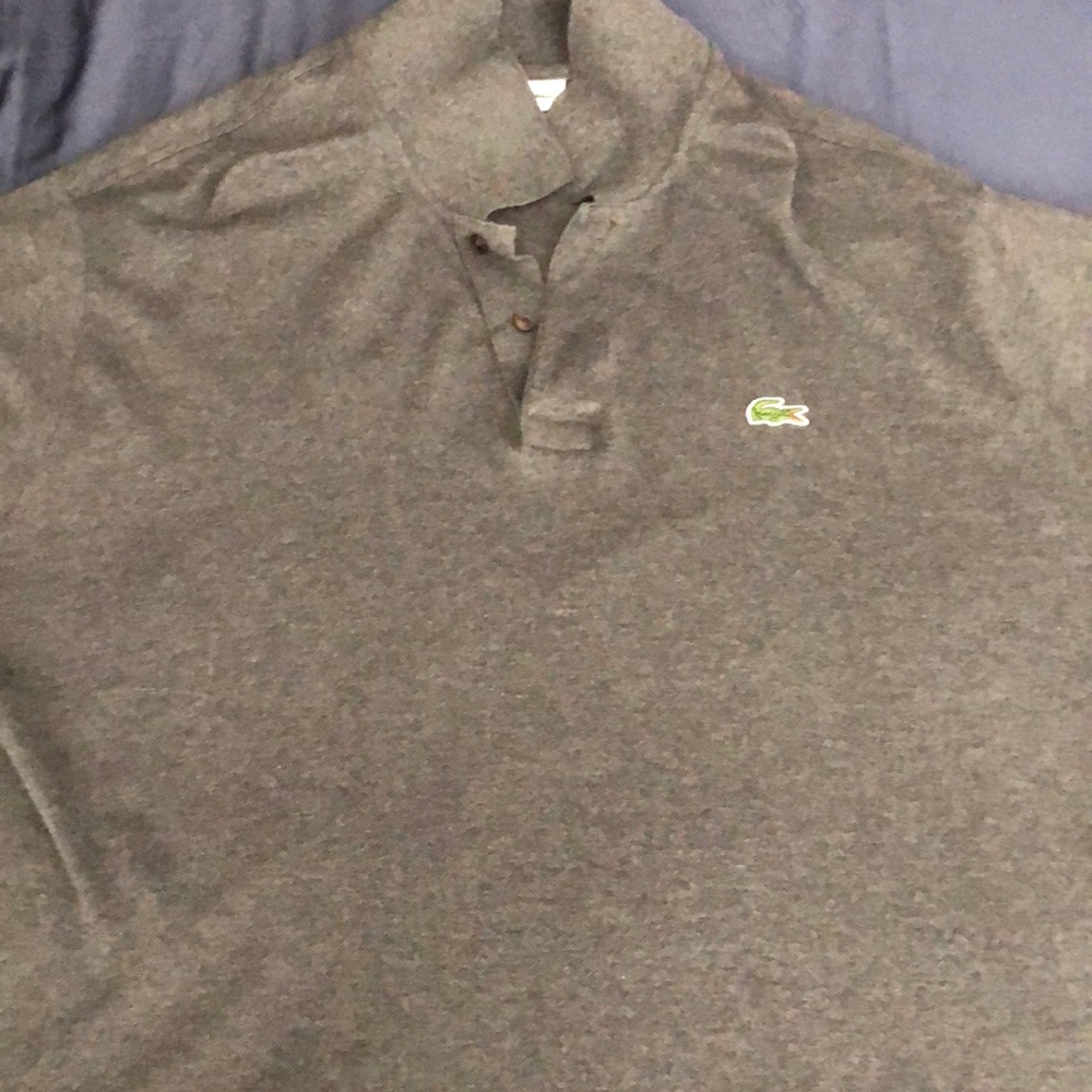 Gray Lacoste classic fit polo XXL. Very good condition. Only worn twice.